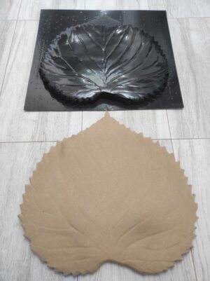 Matrita ornament de gradina Frunza de tei D0116